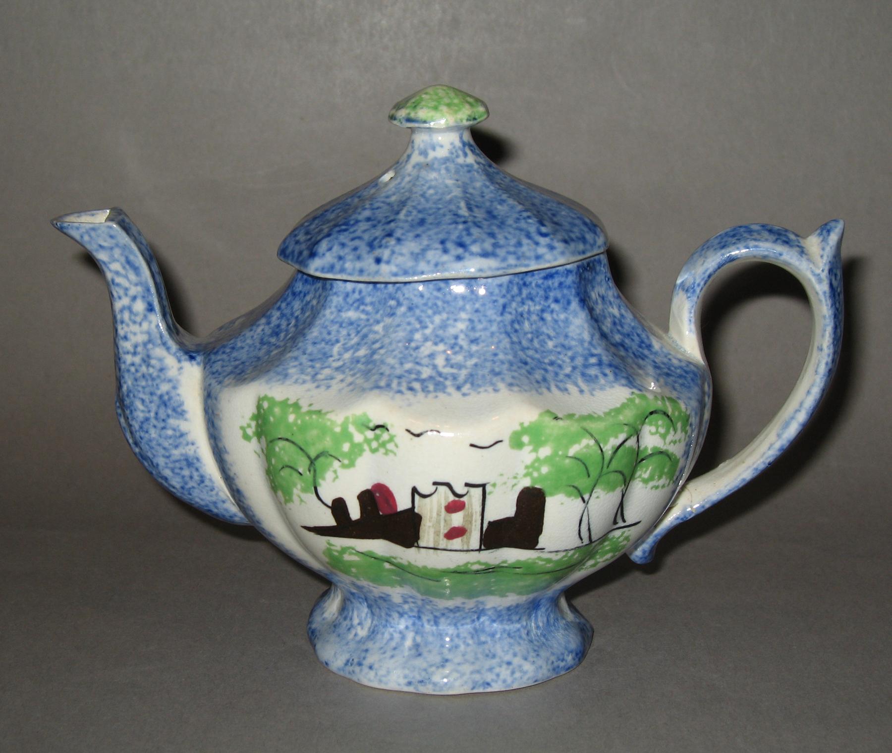 1965.1237.001 A, B Teapot