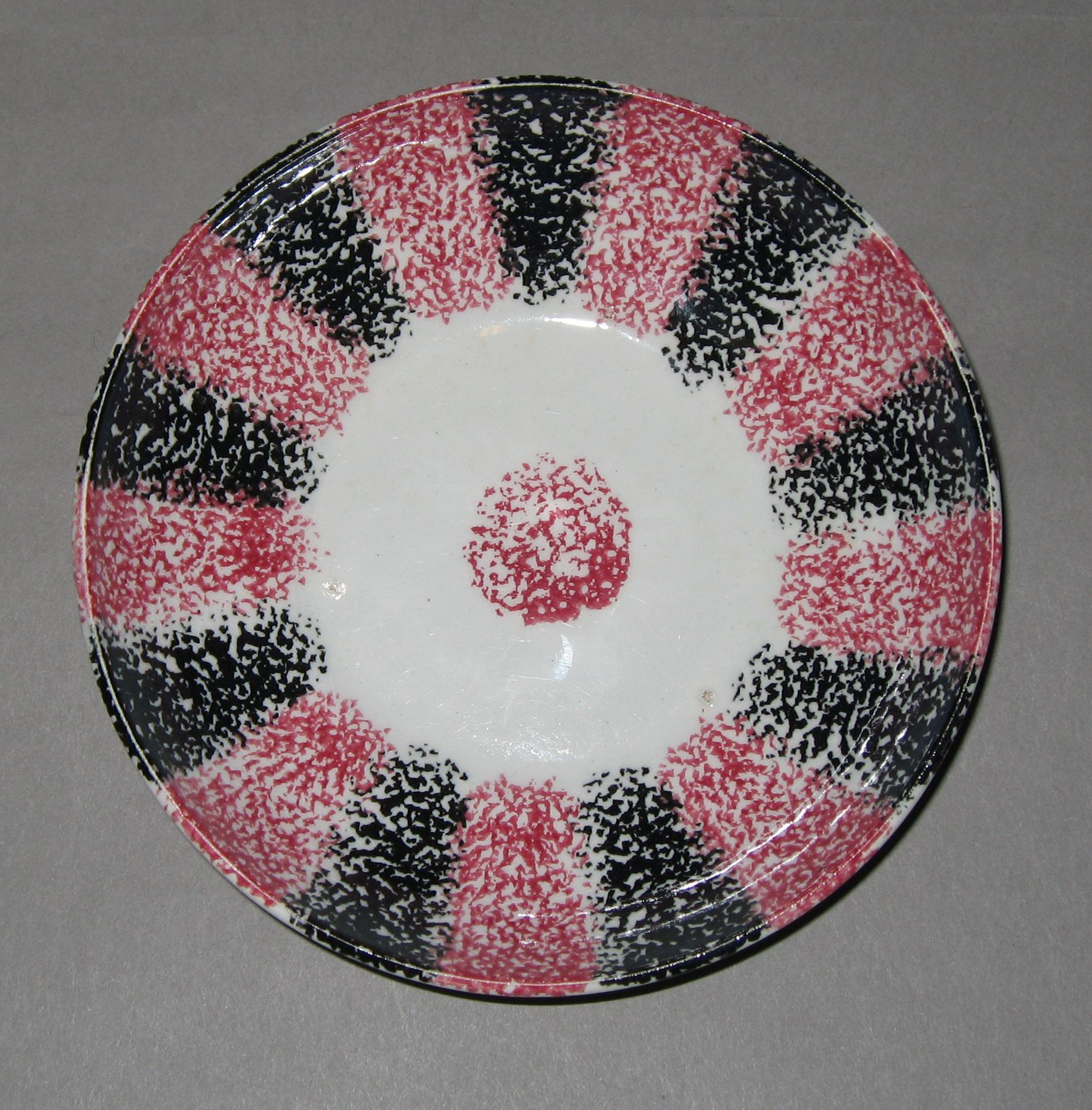 1965.1251 Saucer