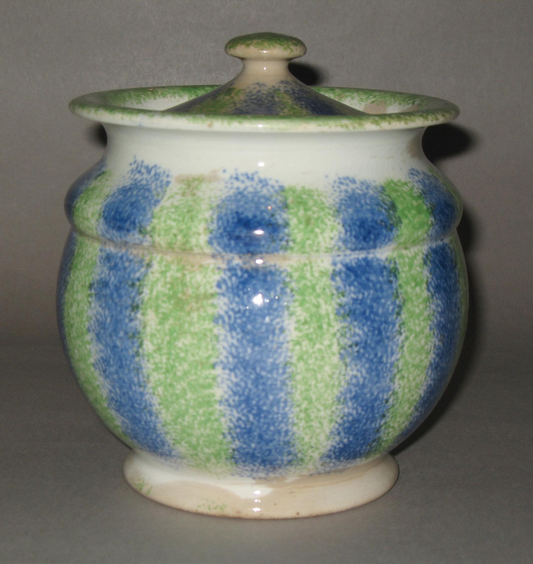 1965.1276 A, B Spatterware sugar bowl