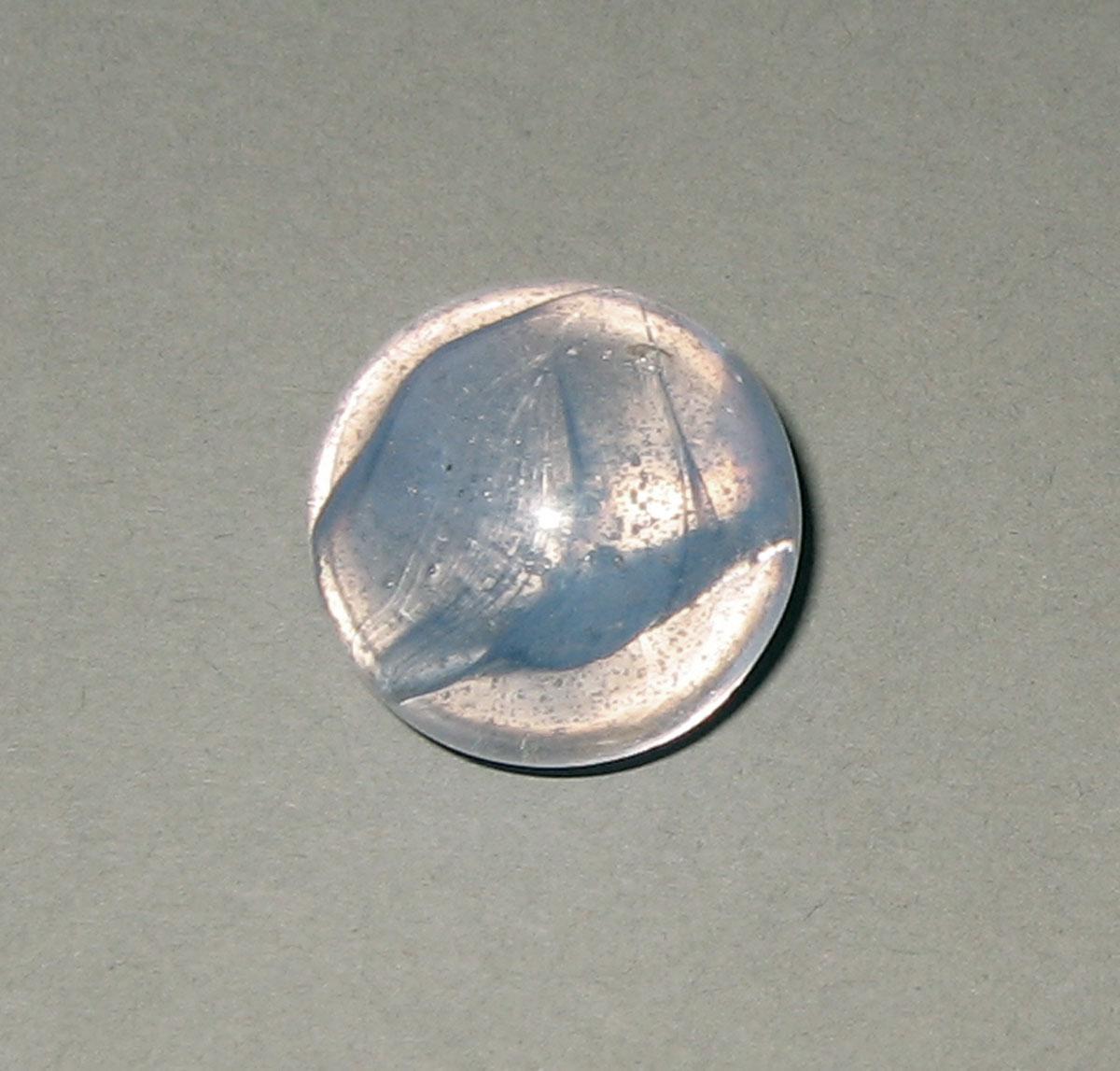 1965.1290.008 Glass marble