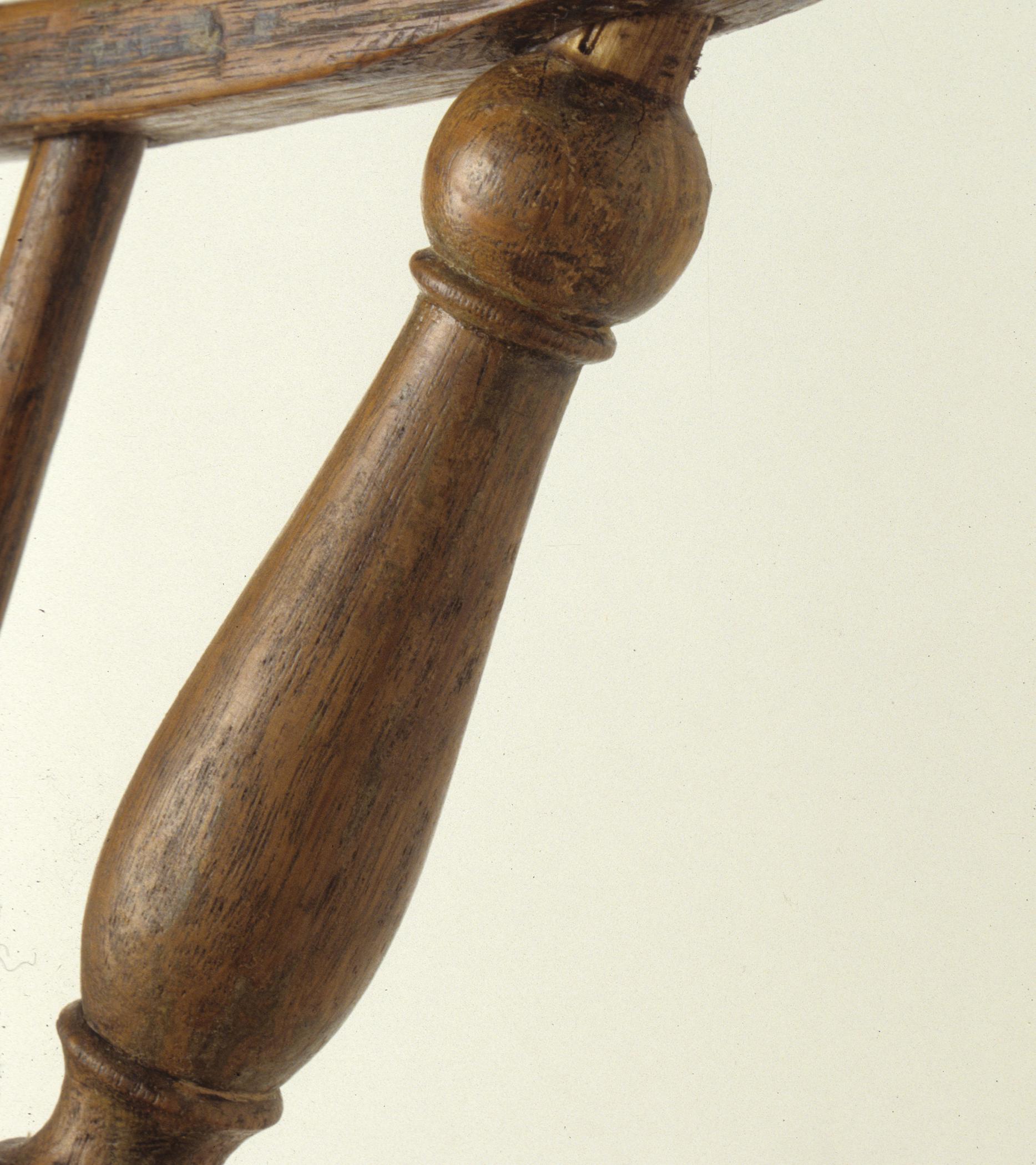 1965.1307 Settee, Windsor settee, Detail 1