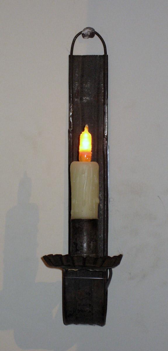 1965.1324.001 Sconce