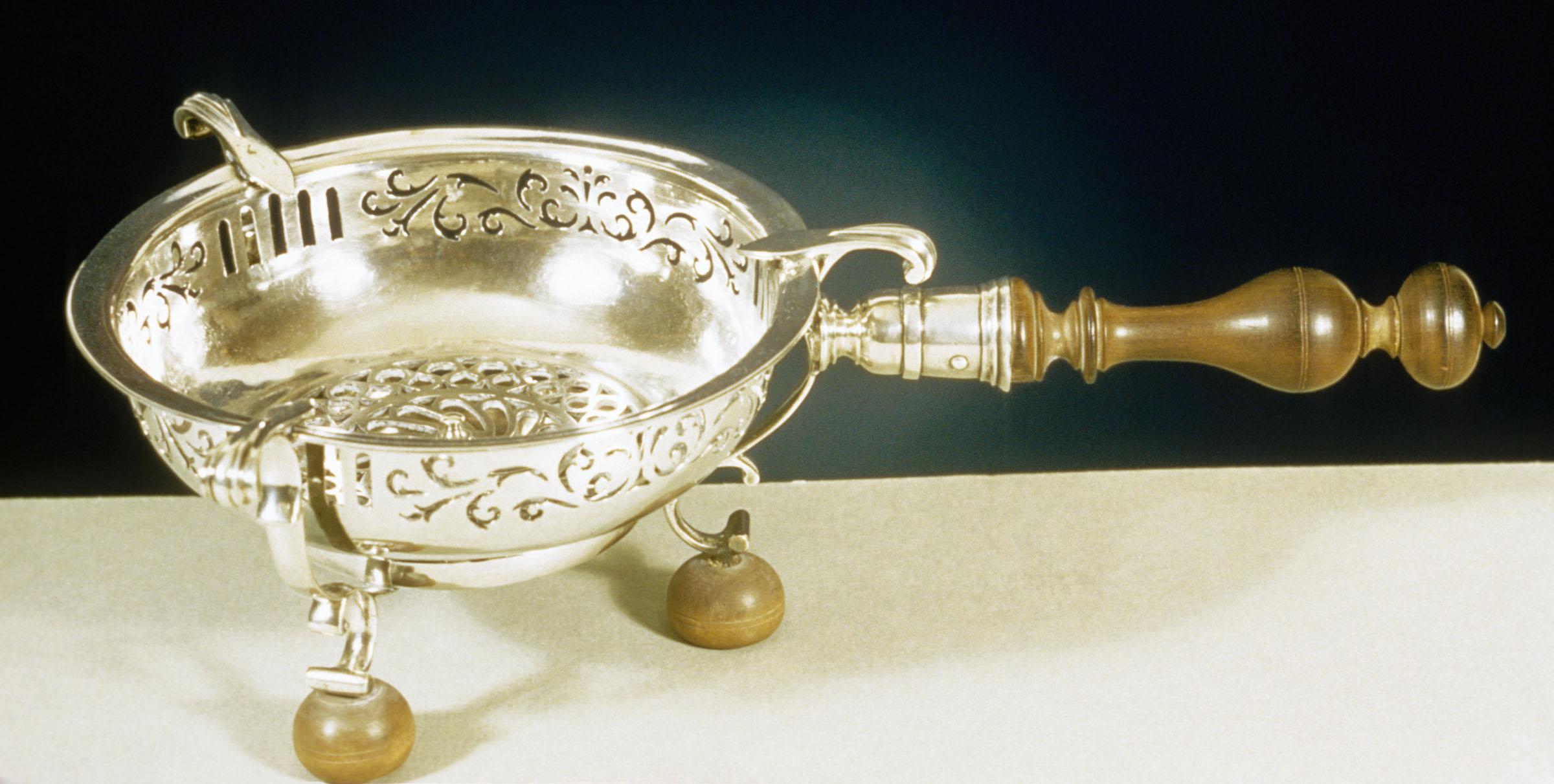 1965.1347 Chafing Dish, view 3