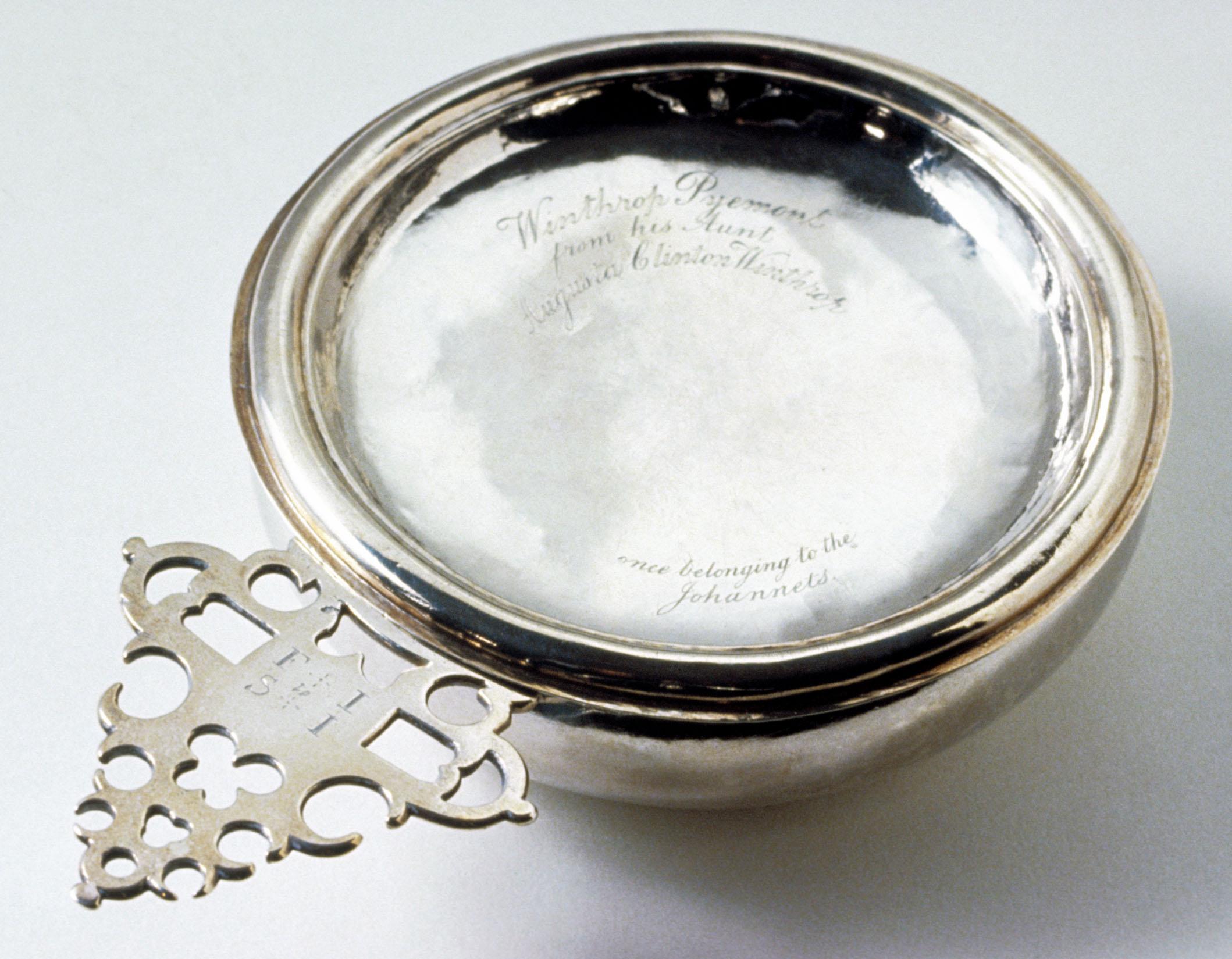 1965.1348 Porringer, .1370 Cover, view 1