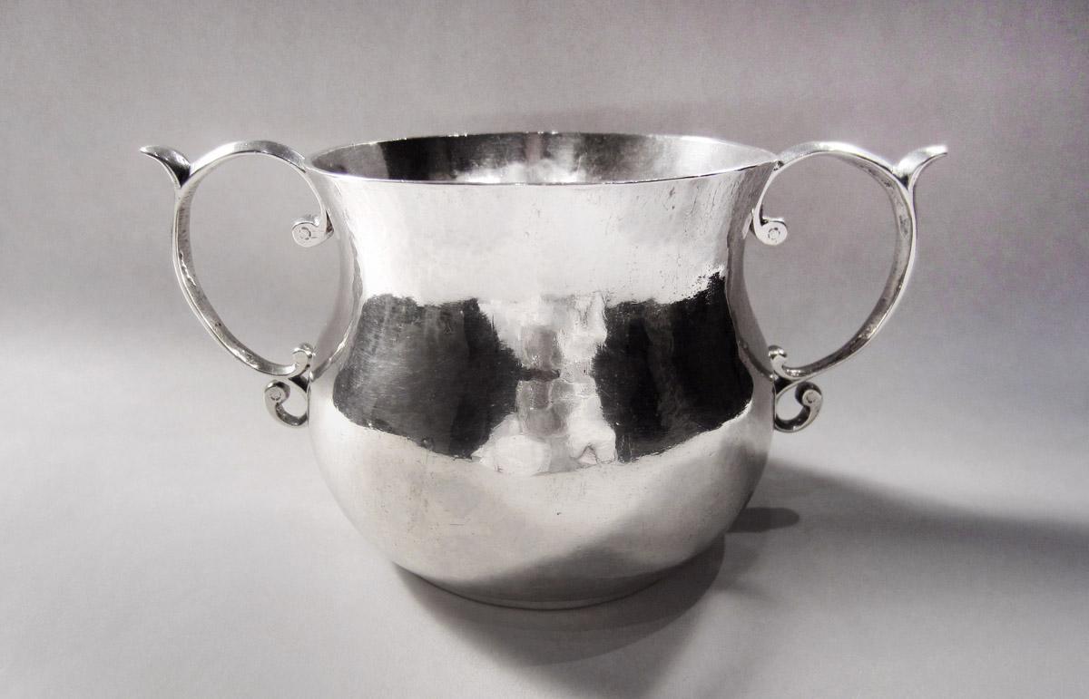 1965.1349 Cup, side 1