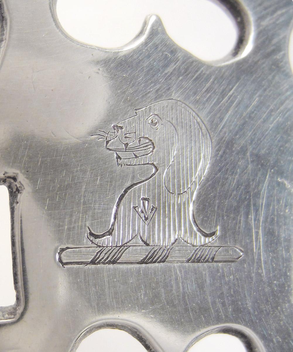 1965.1352 Porringer, engraving
