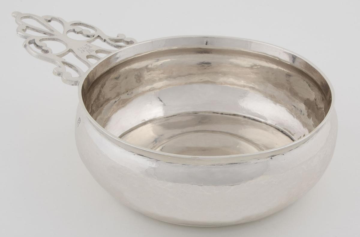 1965.1353 Silver Porringer