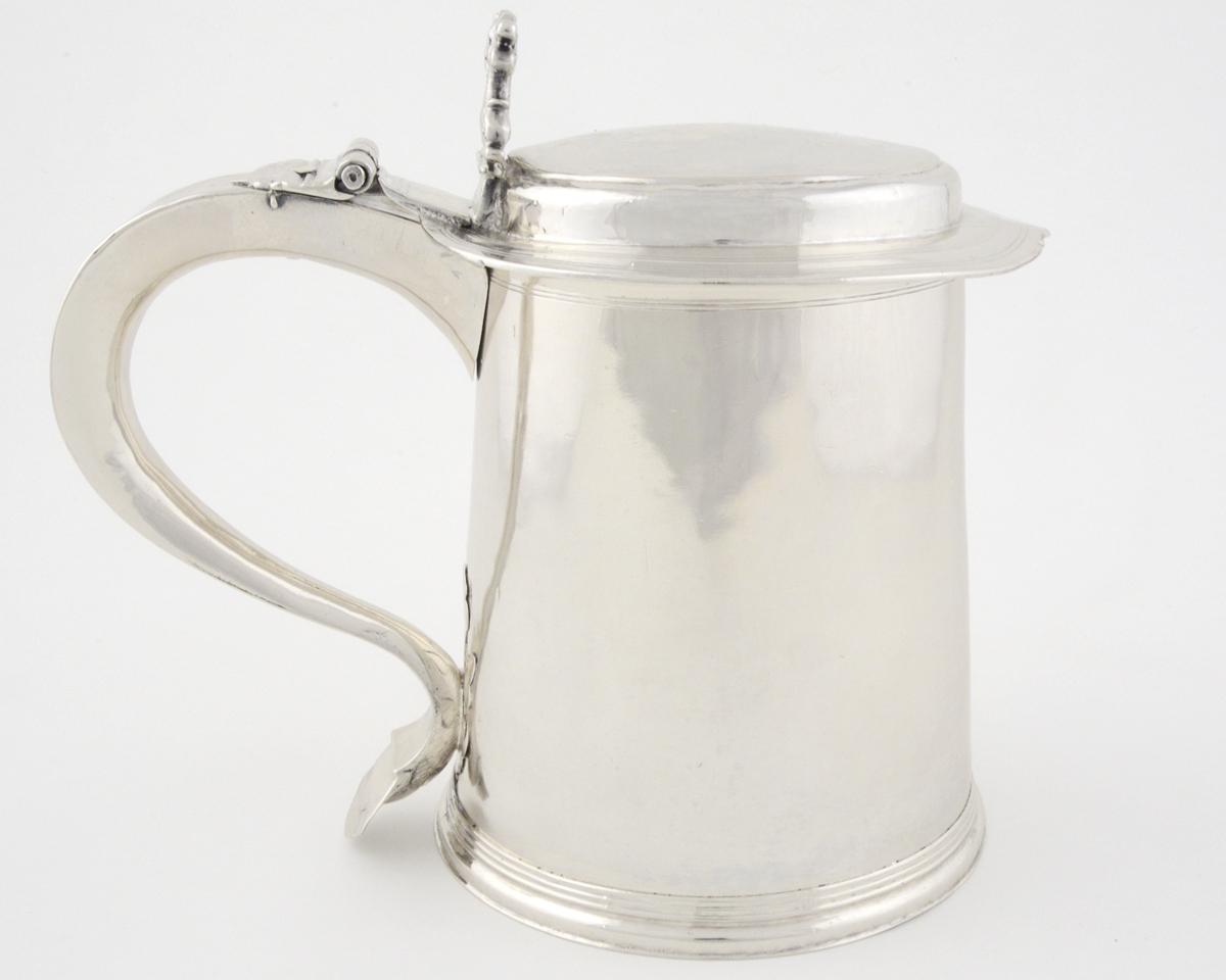 1965.1354 Tankard, side 2