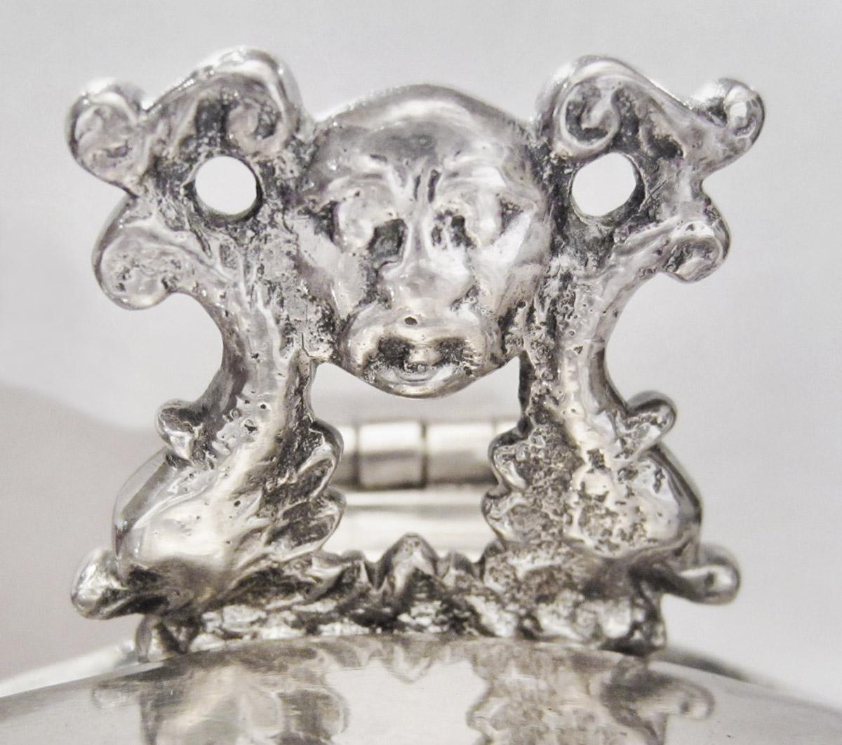 1965.1354 Tankard, detail 1b