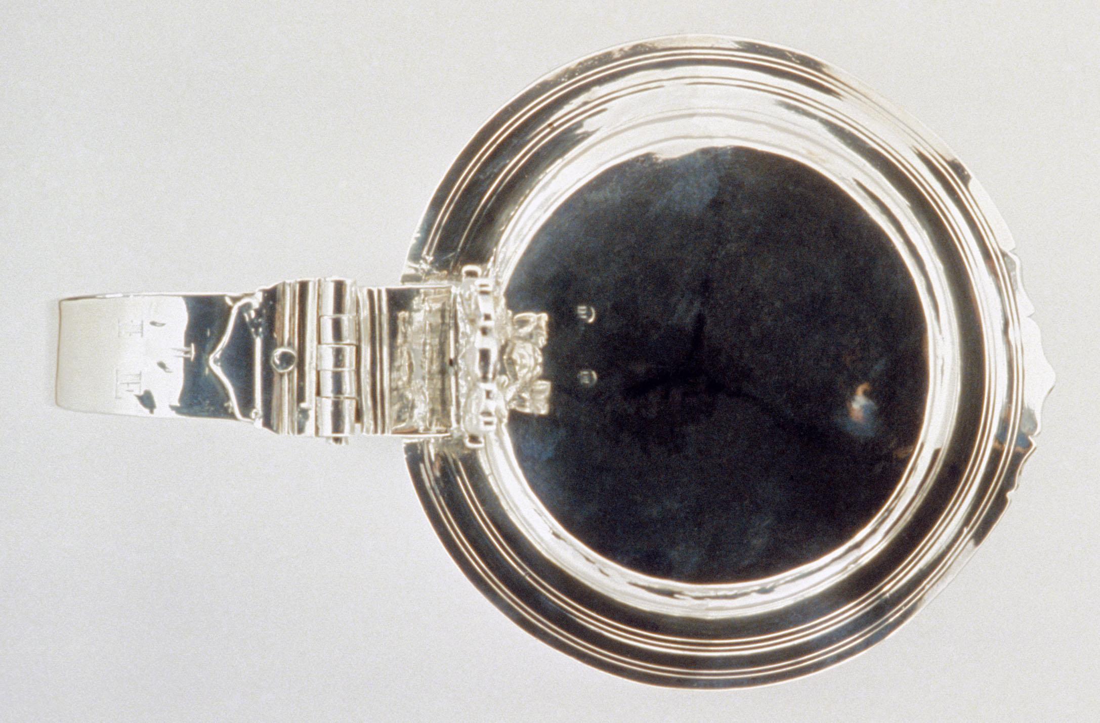 1965.1354 Tankard, view 2