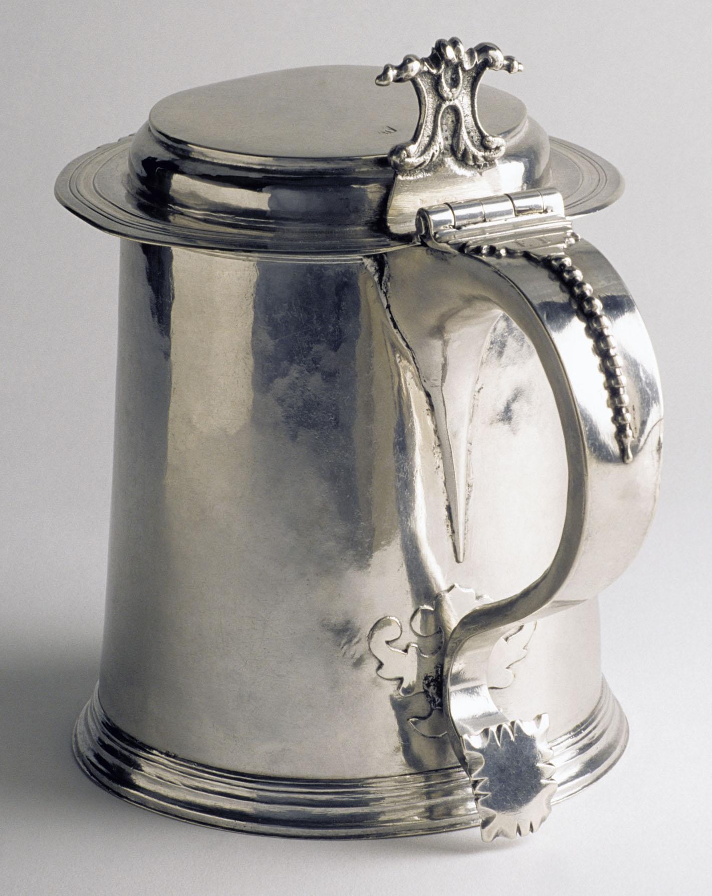 1965.1355 Tankard, view 3