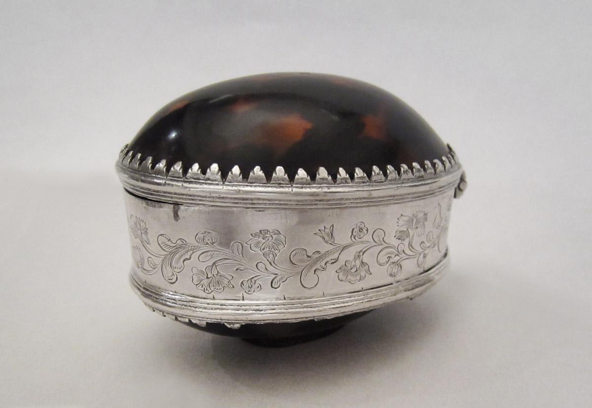 1965.1356 Tobacco box