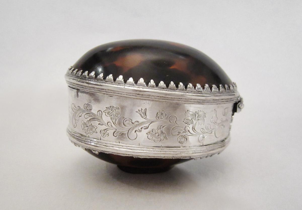 1965.1356 Tobacco box, view 1