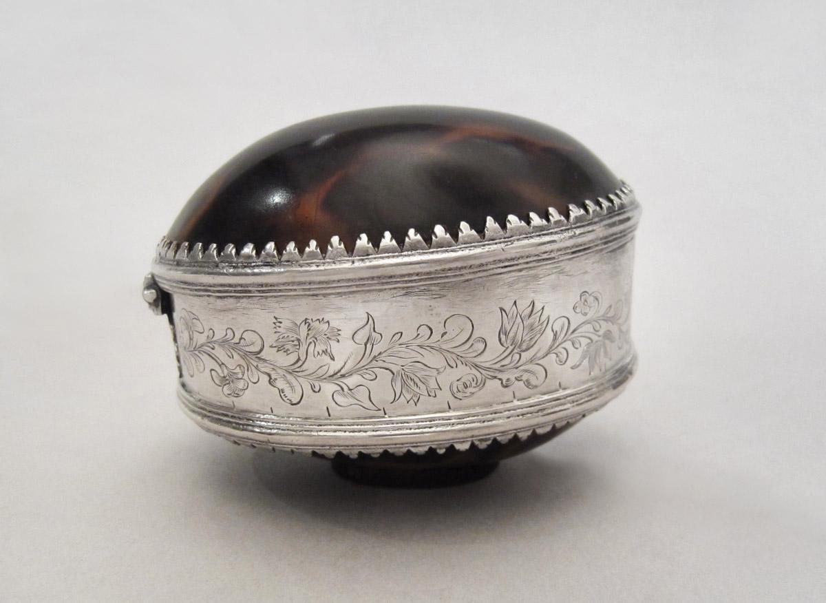 1965.1356 Tobacco box, view 2