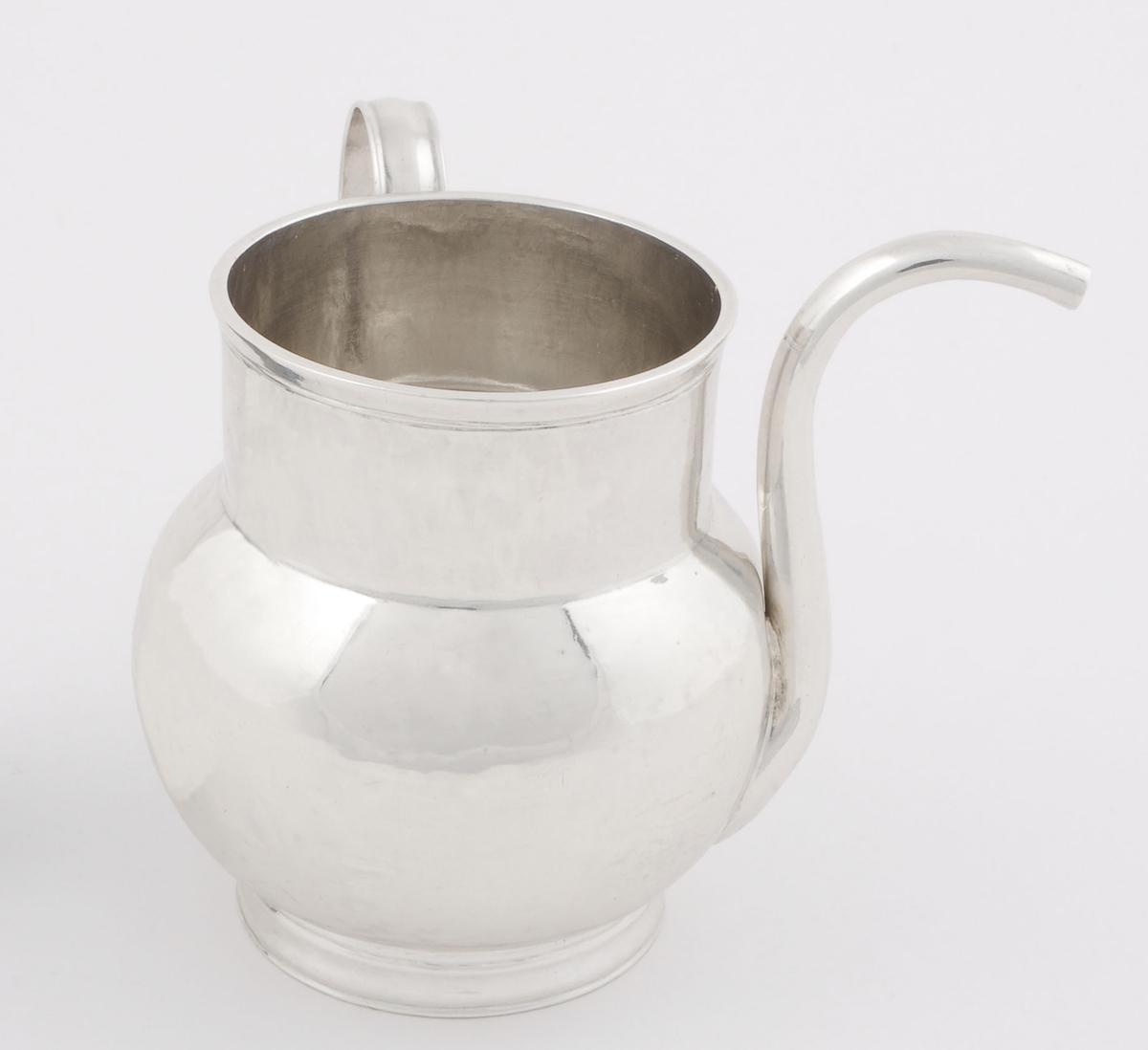 1965.1357 Posset Pot