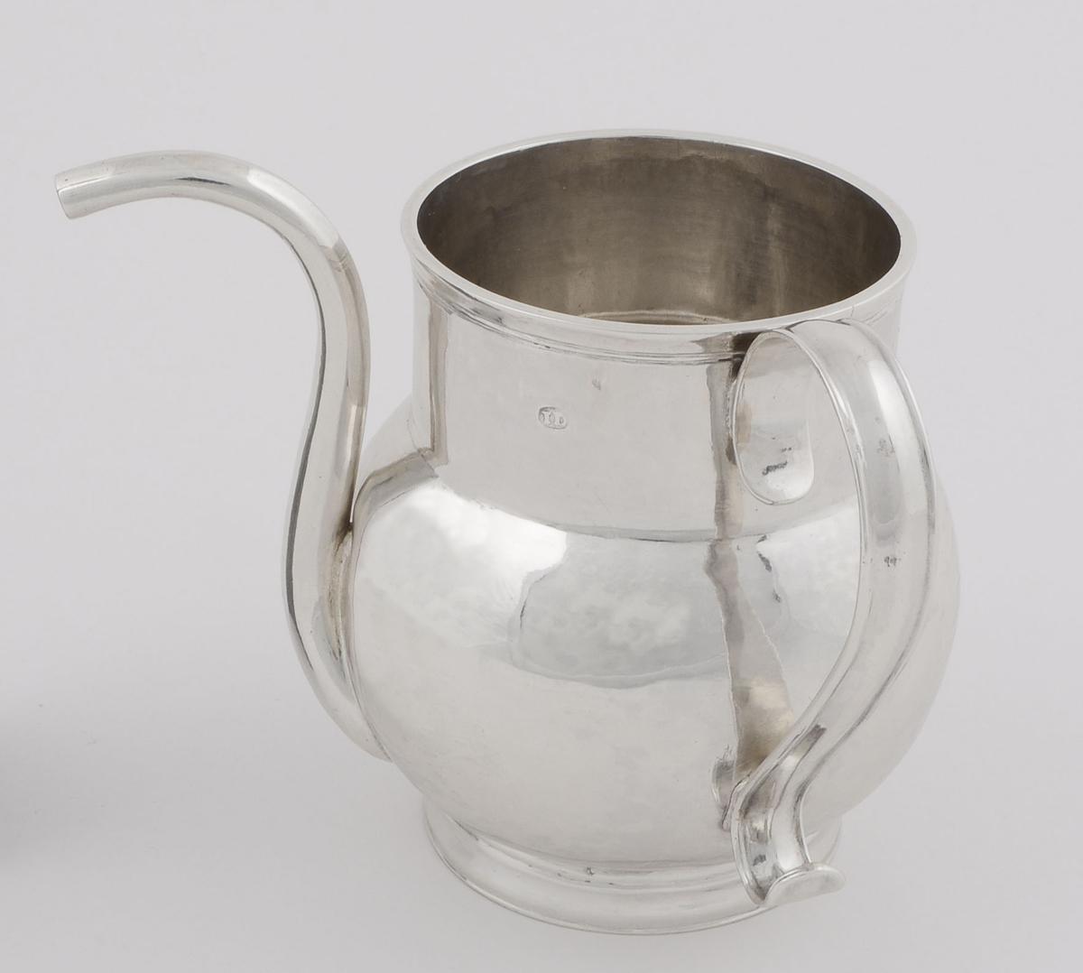 1965.1357 Posset Pot, View 2