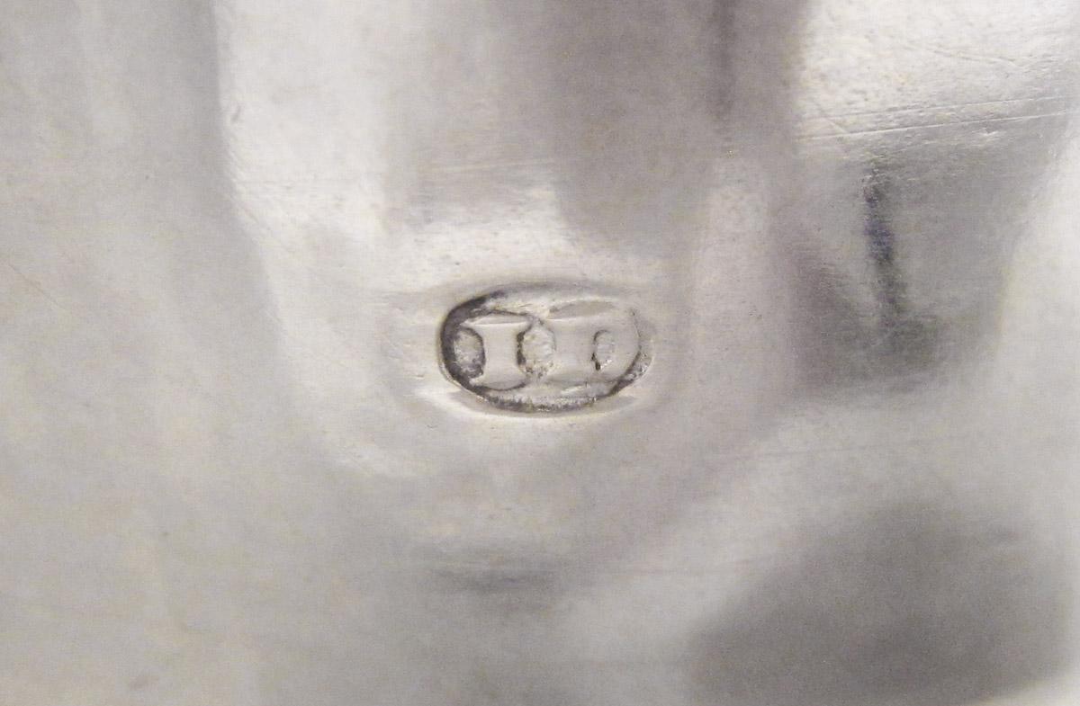 1965.1357 Spout cup, mark 2