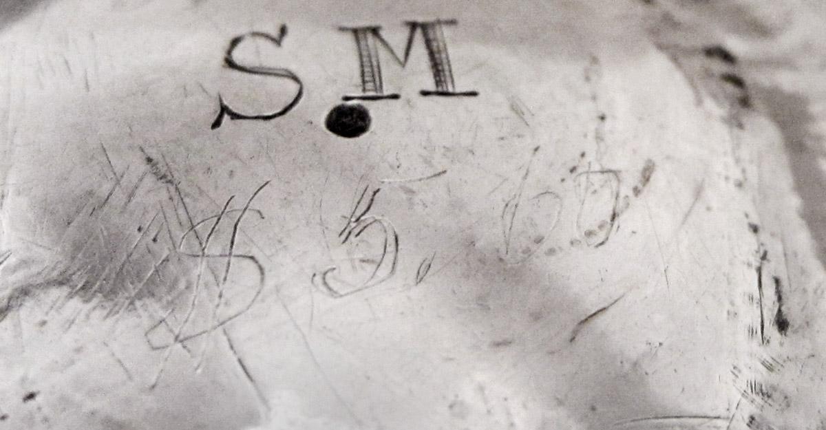 1965.1358 A Spout cup, inscription 2