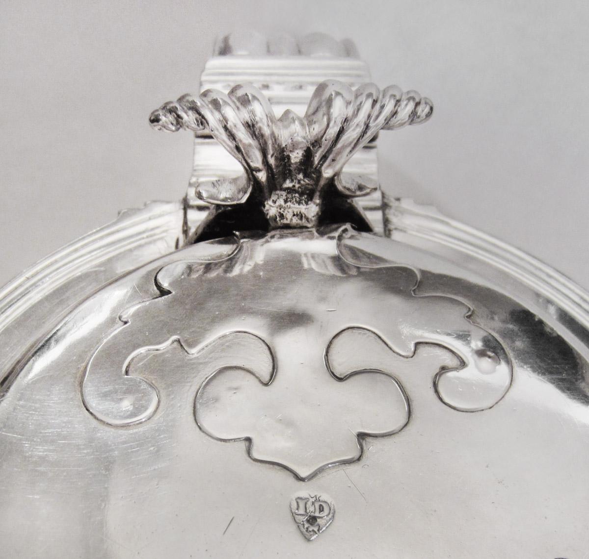 1965.1362 Tankard, detail 1
