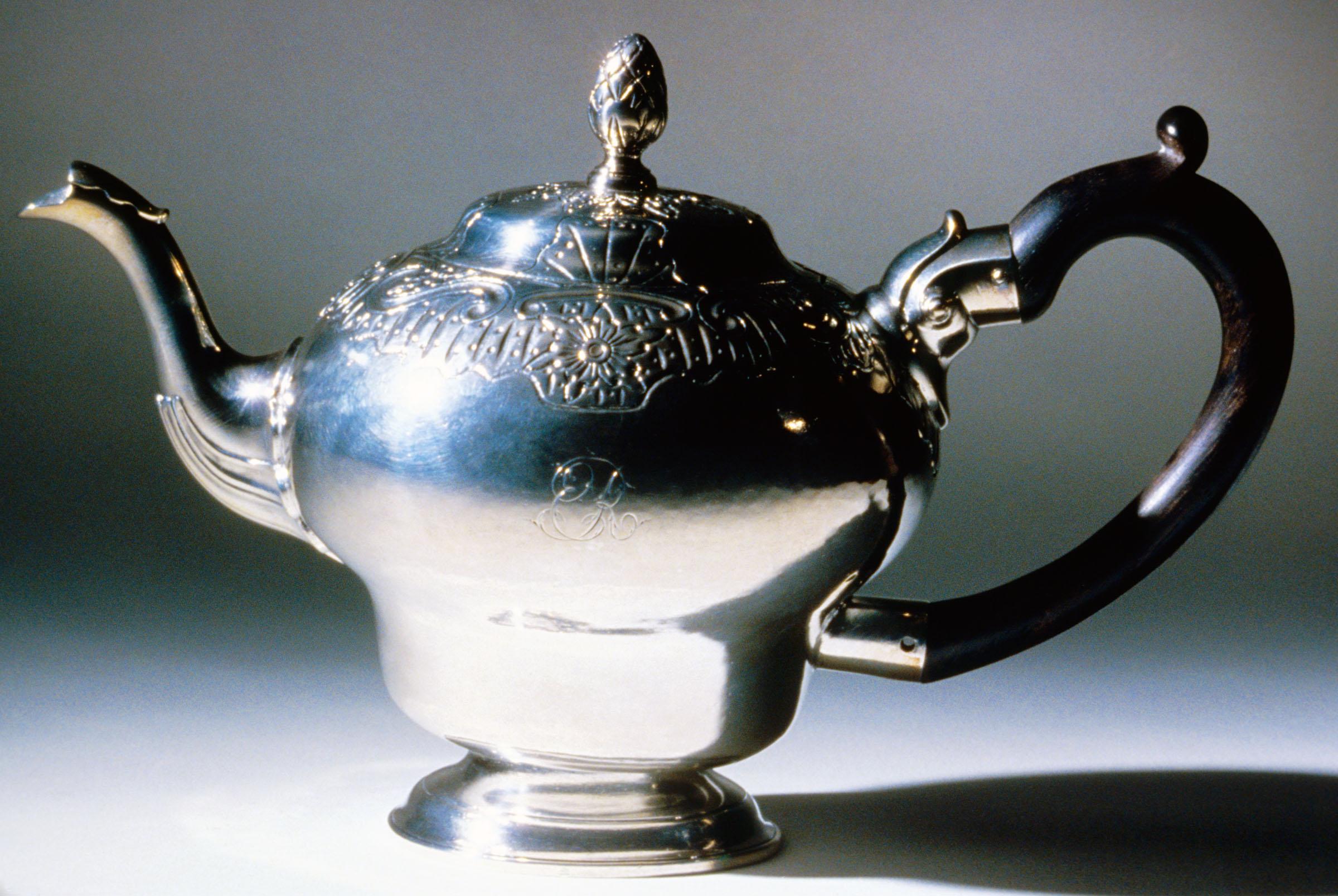 1965.1363 Teapot, view 1