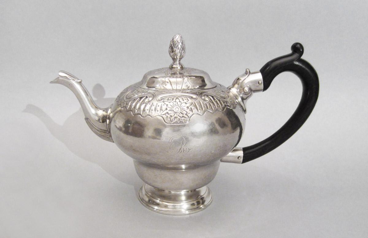 1965.1363 Teapot, side 1