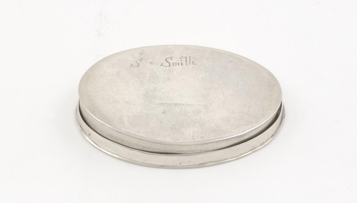 1965.1364 A, B Silver Snuff Box, Underside