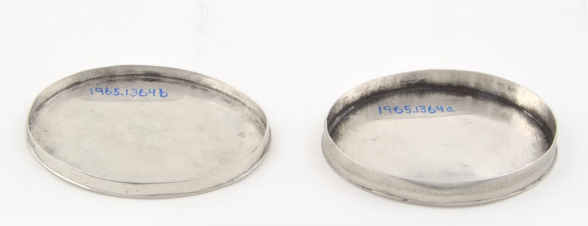 1965.1364 A, B Silver Snuff Box, Open