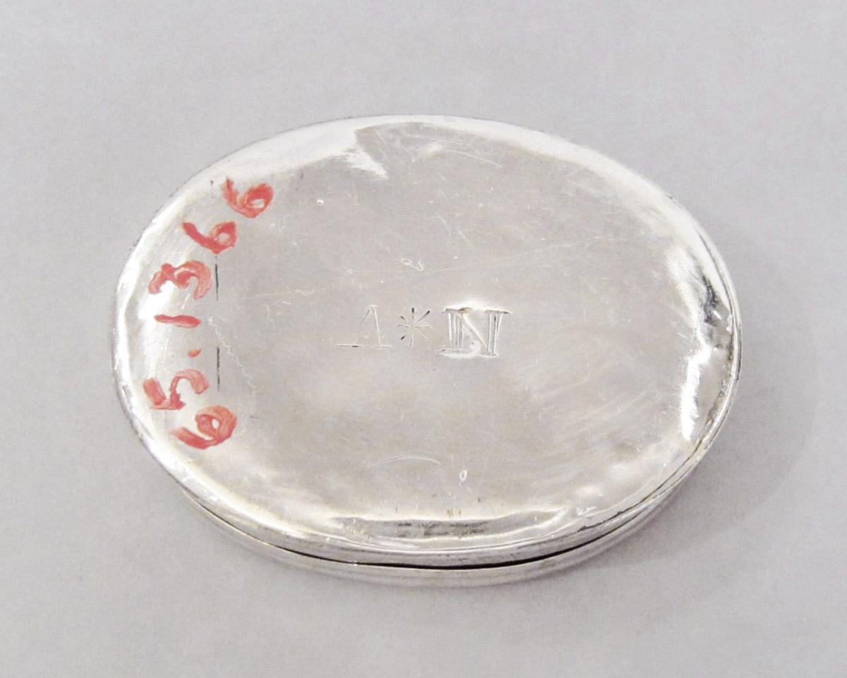 1965.1366 A, B Patch box, underside