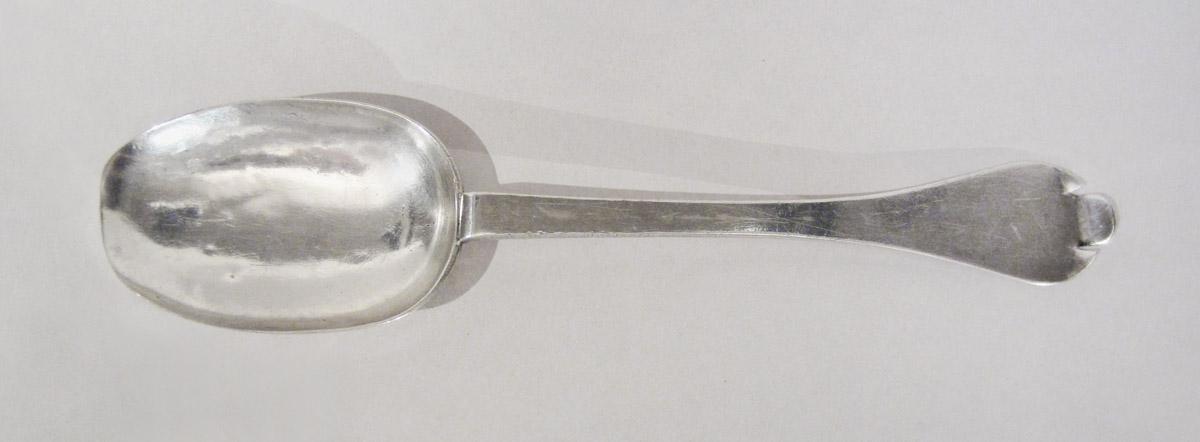 1965.1369 Spoon, upper surface
