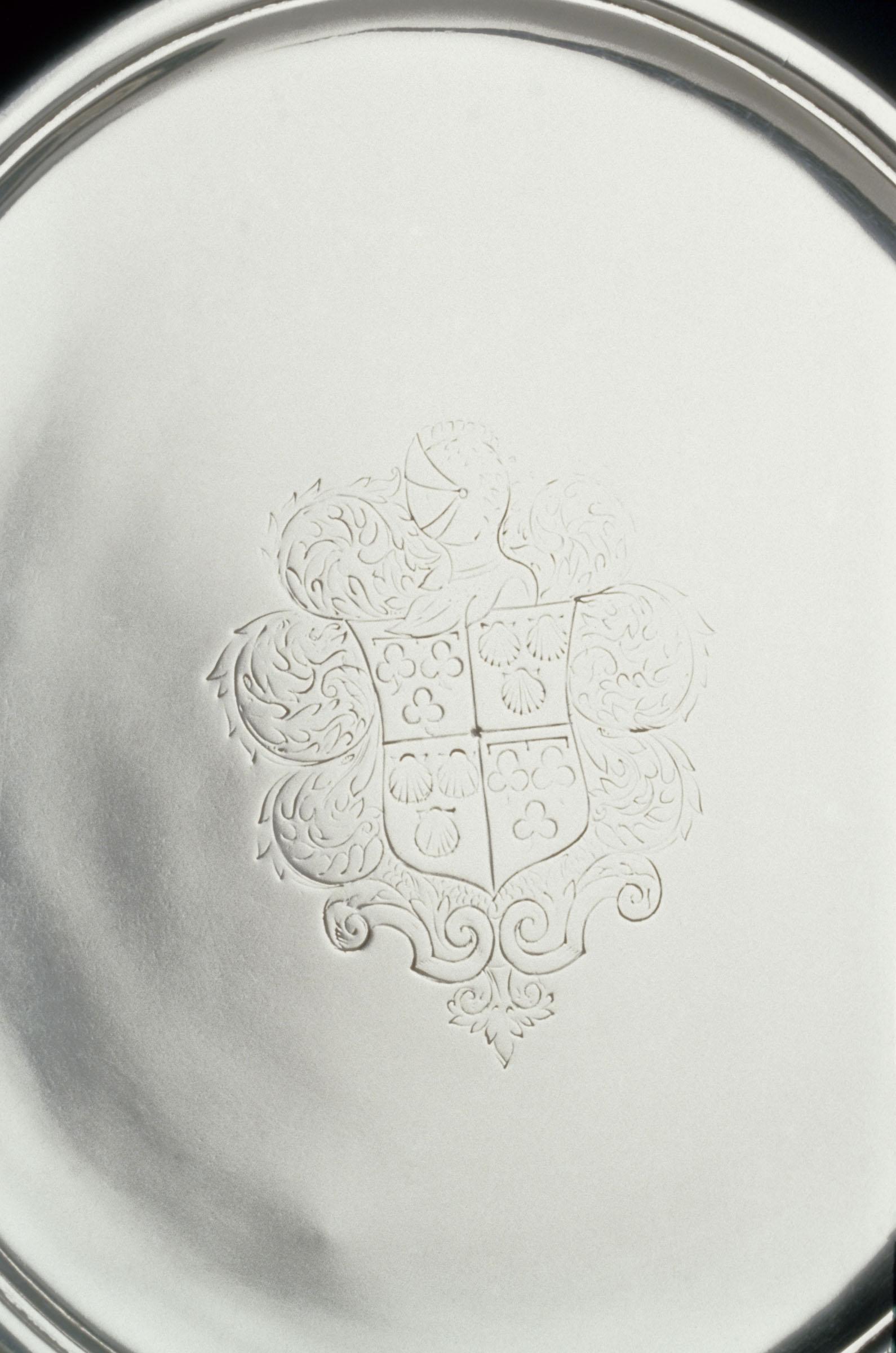 1965.1372 Salver, detail 1
