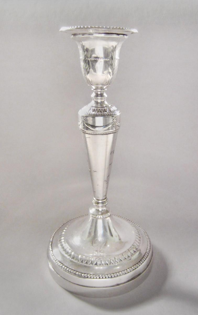 1965.1373.001 Candlestick