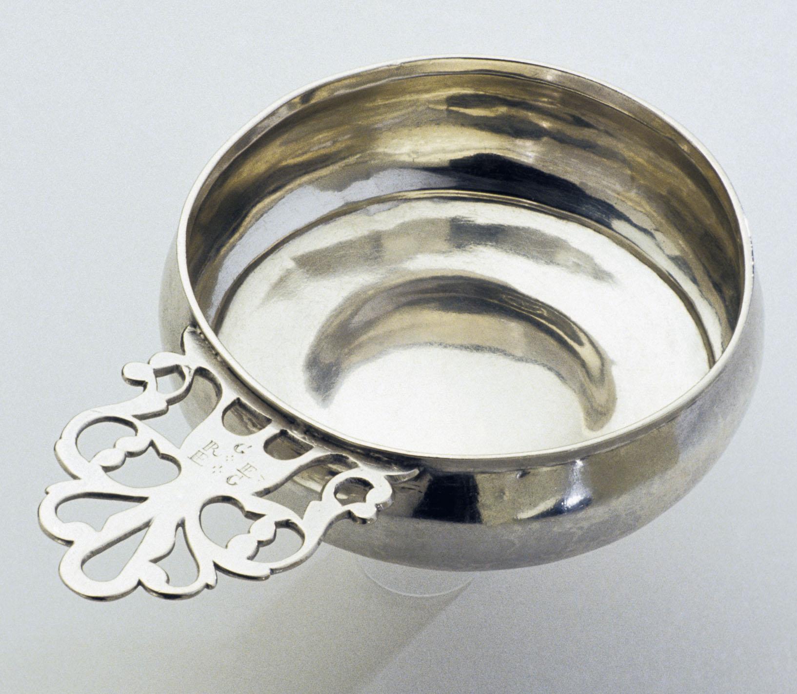 1965.1378 Porringer, view 1