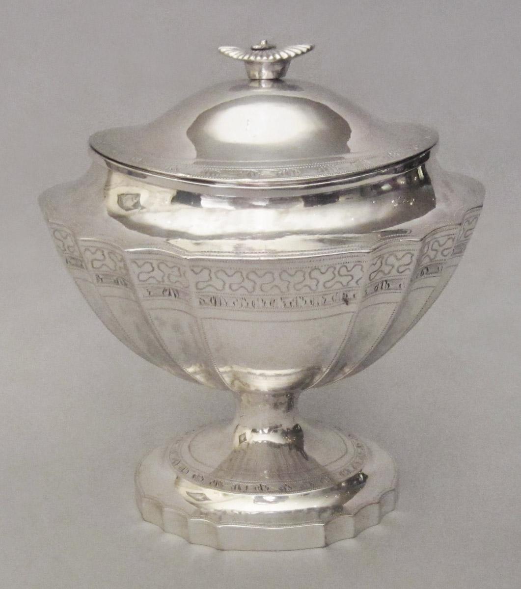 1965.1381.002 A, B Sugar bowl, side 2