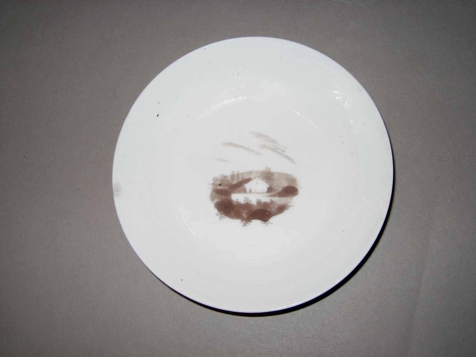 1965.1394.002 Saucer
