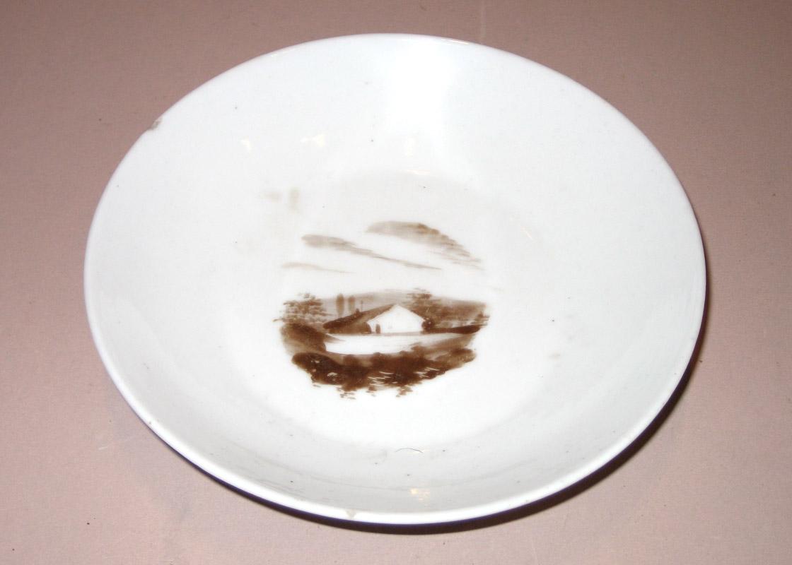 1965.1394.003 Saucer