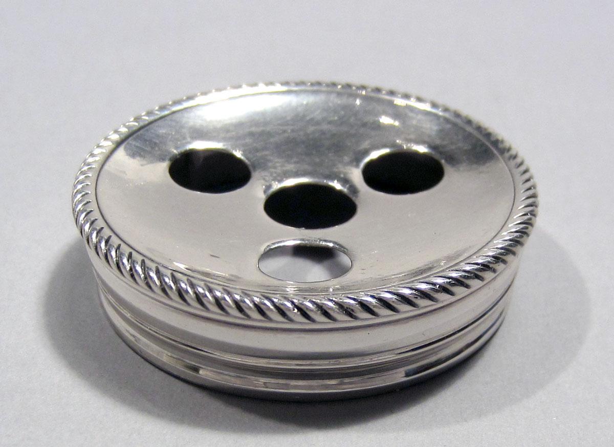 1965.1406 J Silver Inkstand cap