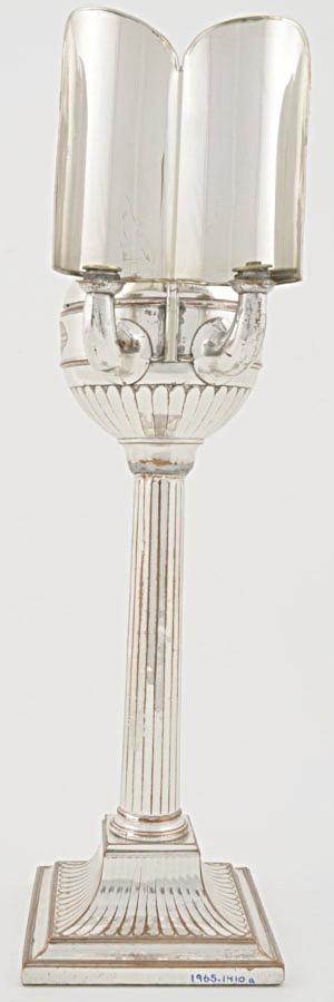 1965.1410 A-C Oil Lamp