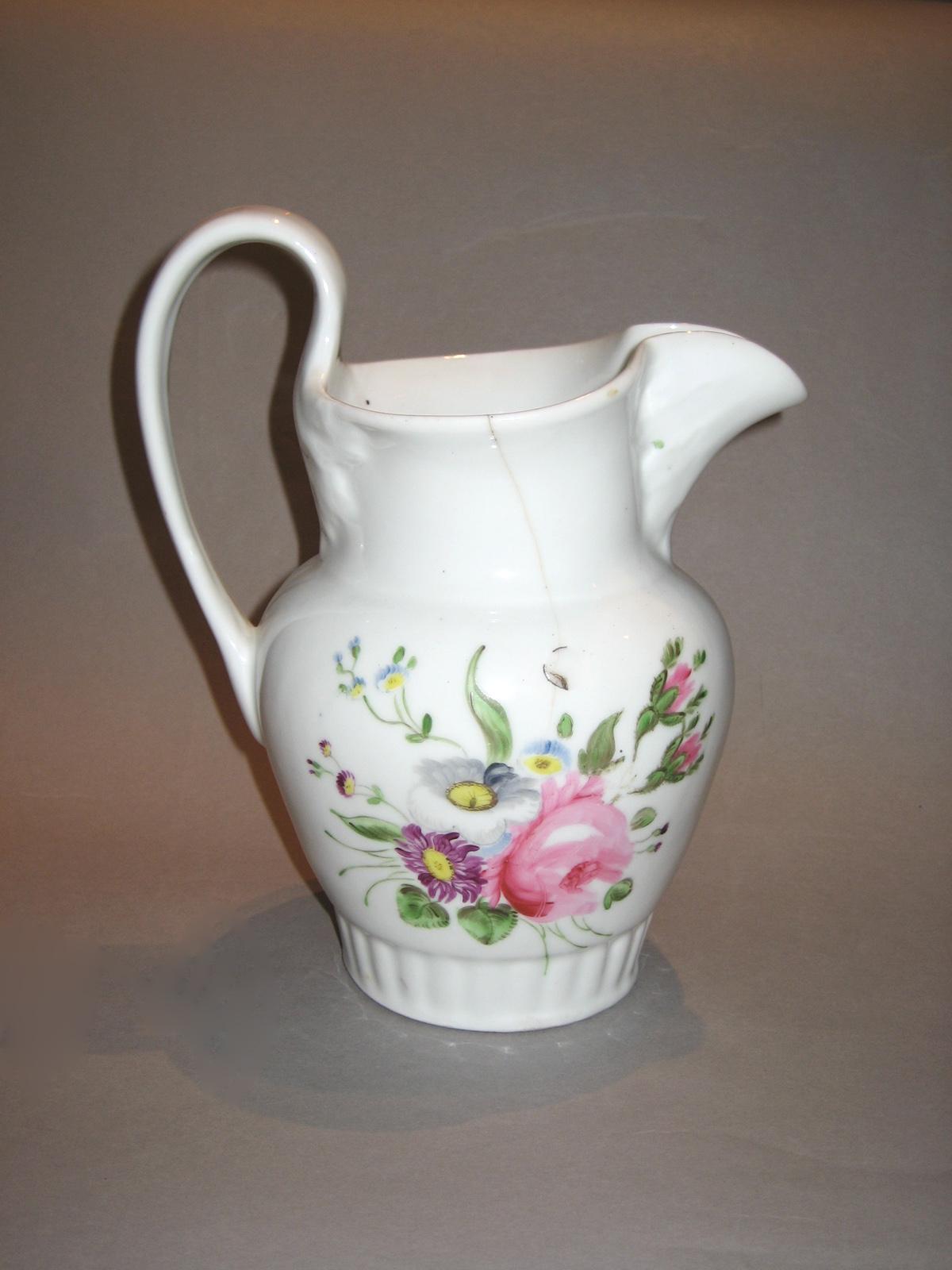 1965.1418 Jug (opposite side)