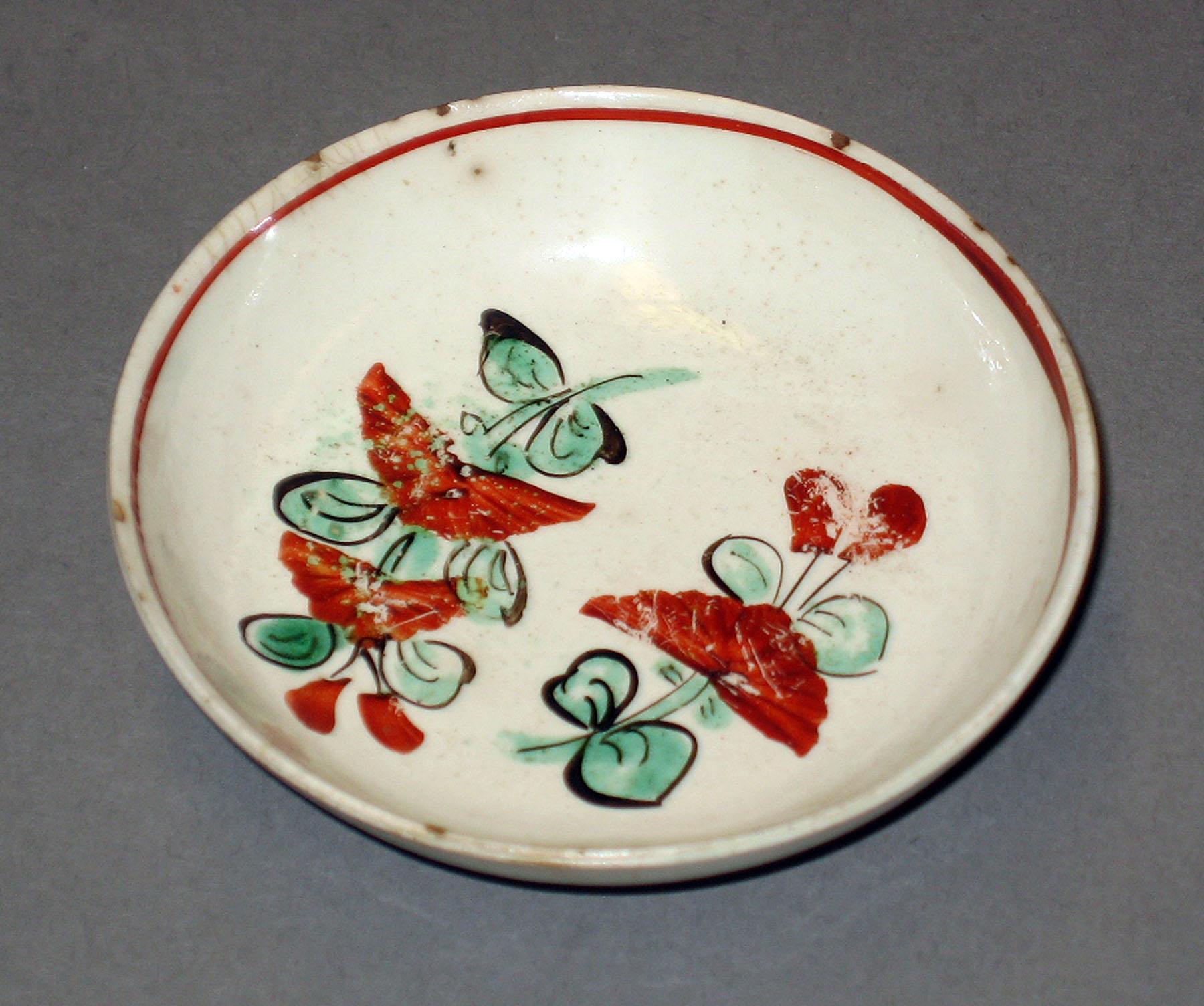 1965.1430.005 Creamware saucer