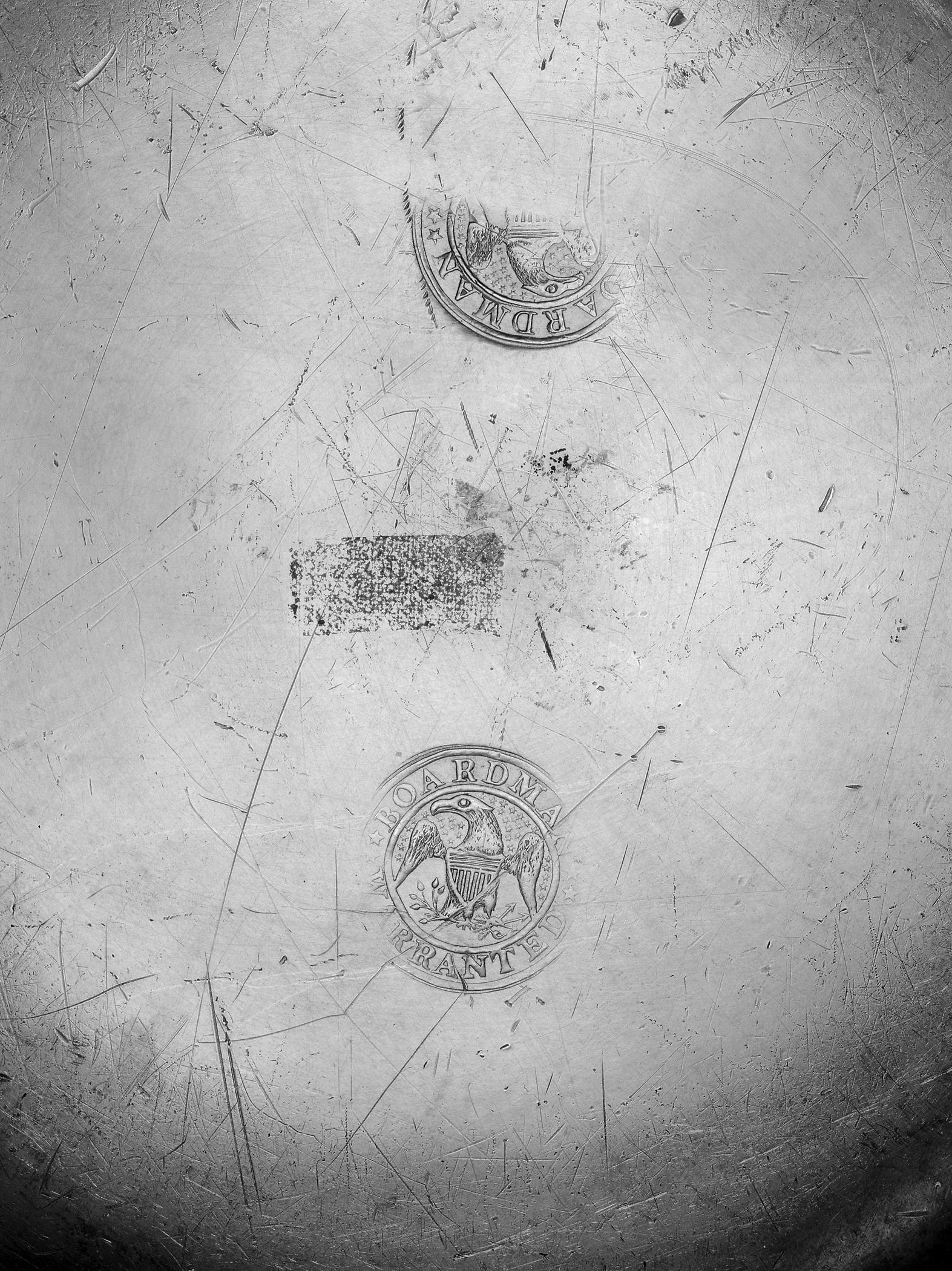 1965.1454 Pewter plate (mark)