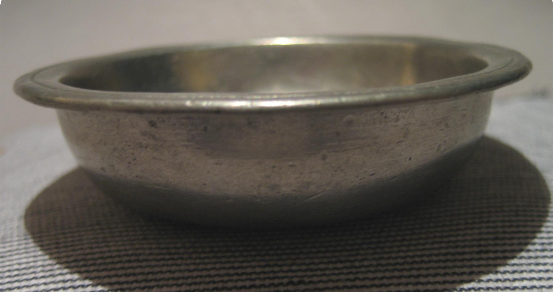 1965.1464 Pewter Basin Profile