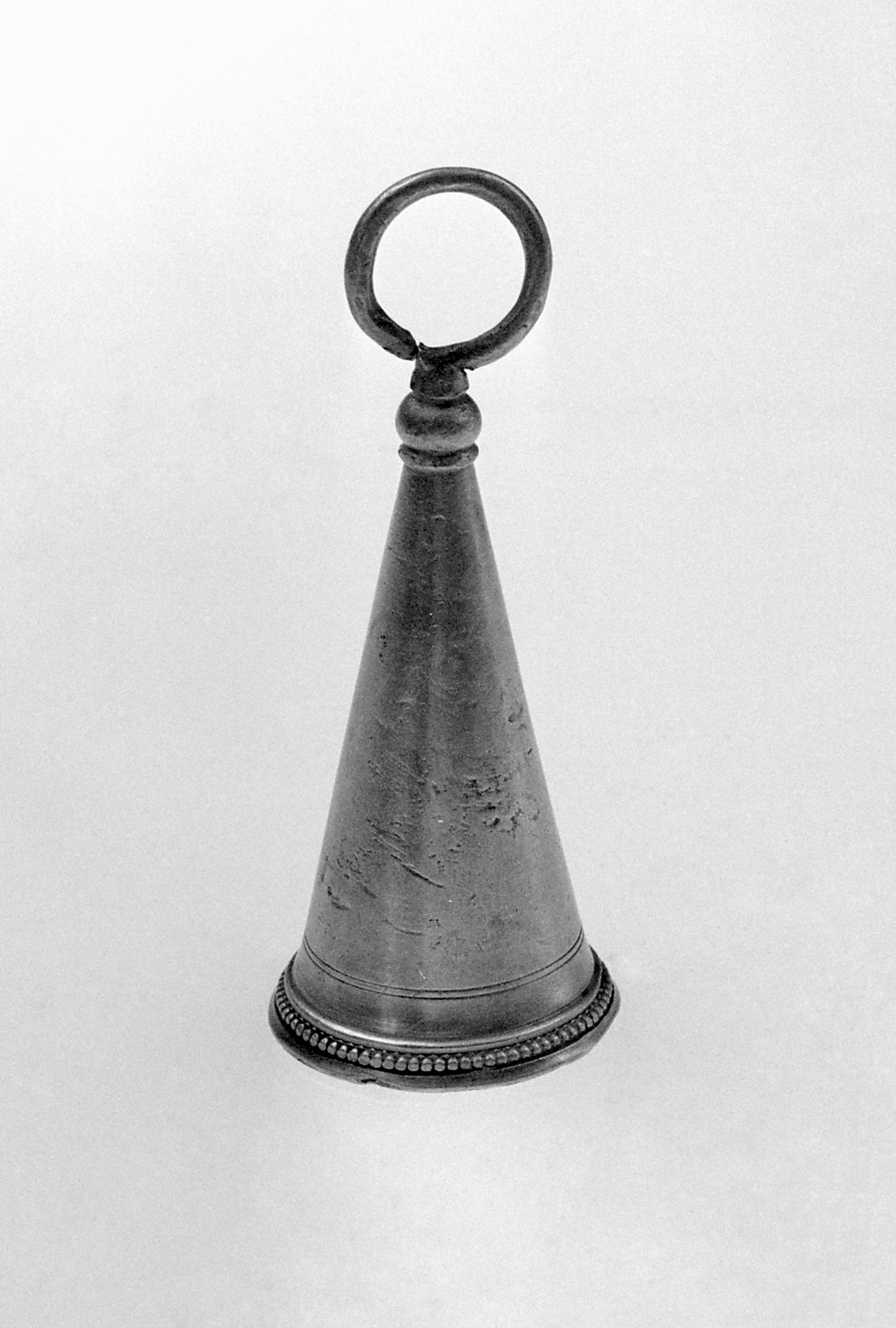 1965.1468 Pewter Douter