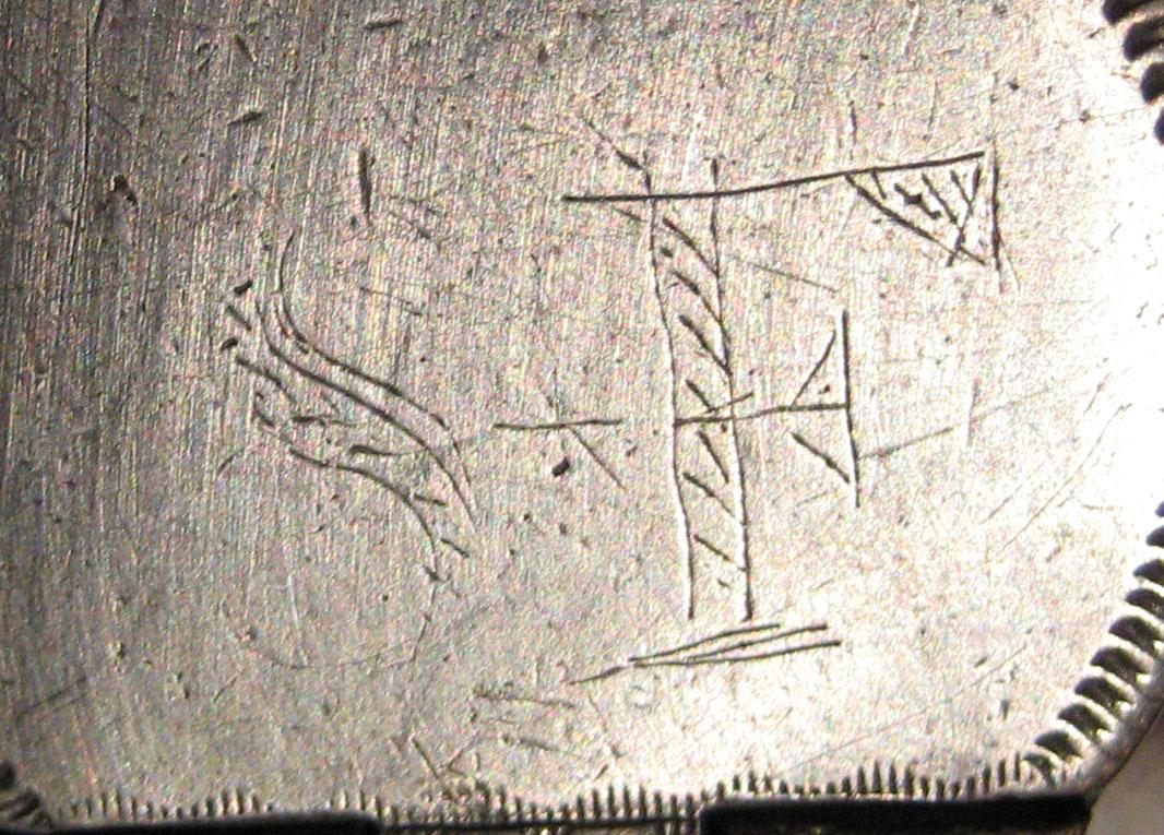 1965.1470 Snuff Mull (inscription)