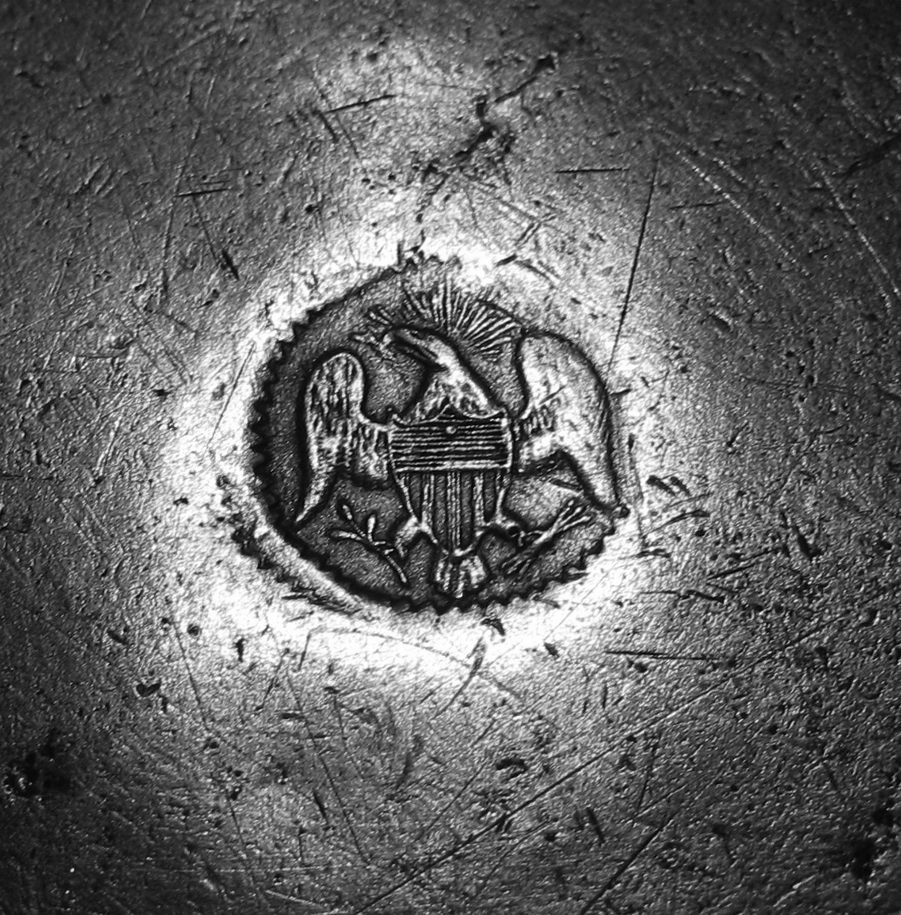 1965.1475 Pewter Plate (mark)