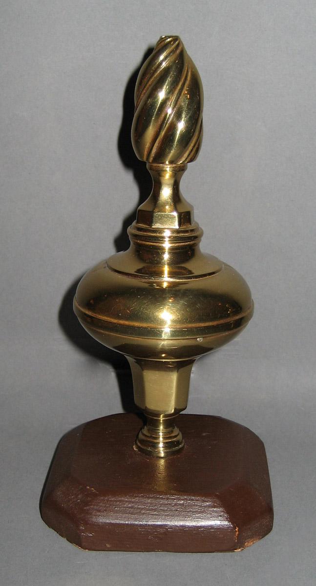 1965.1486.001 Finial