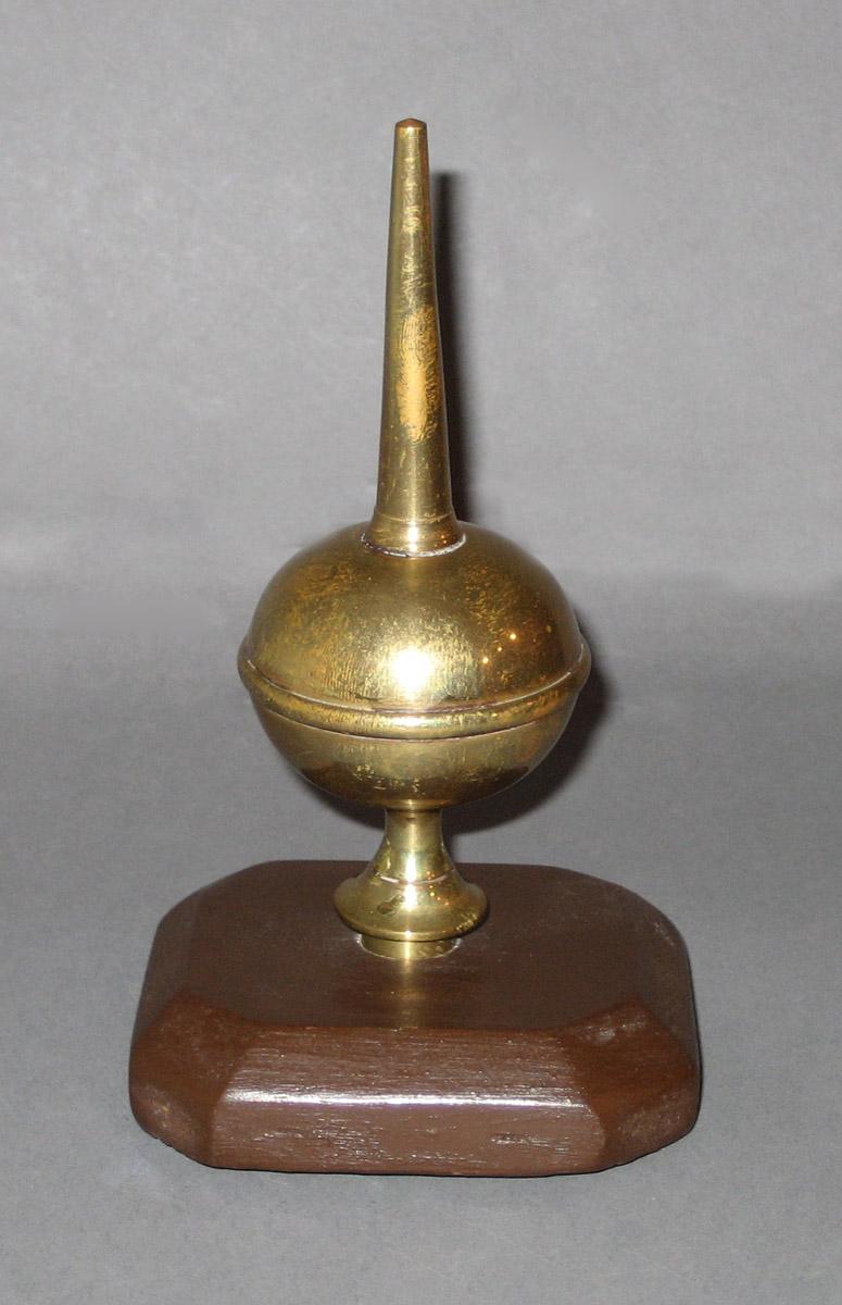 1965.1488.001 Finial