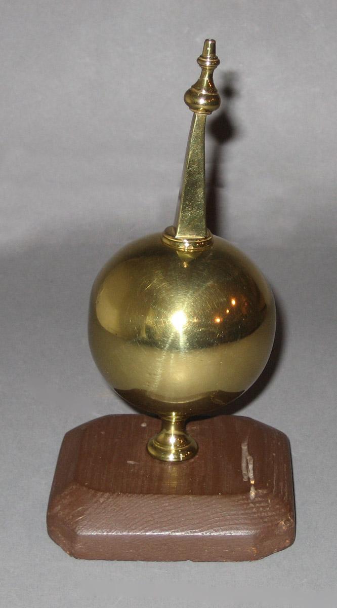 1965.1489 Finial view 2