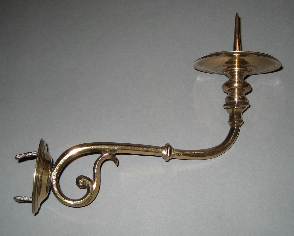 1965.1501.002 Sconce
