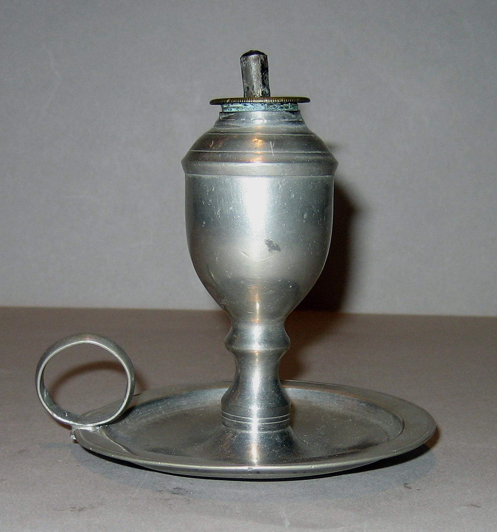 1965.1539 Britannia lamp