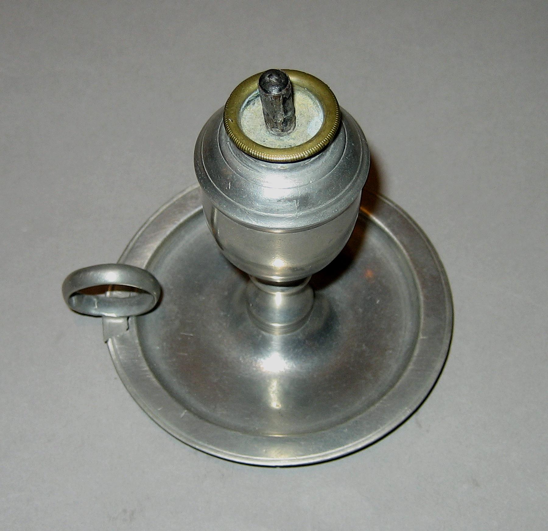 1965.1539 Britannia lamp (view 2)